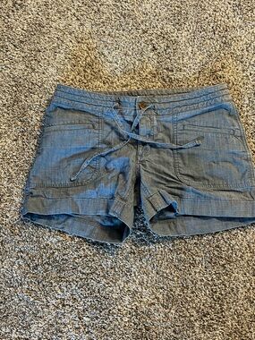 The North Face Women's Denim-Look Drawstring Shorts - Blue size 2